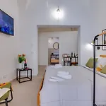 L'antro Di Dedalo לינה וארוחת בוקר 4*